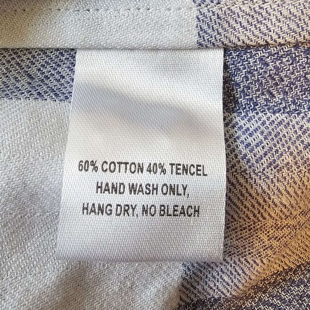 UNTUCKit Volnay Blue White Buffalo Check Button Up Shirt - Picture 8 of 12